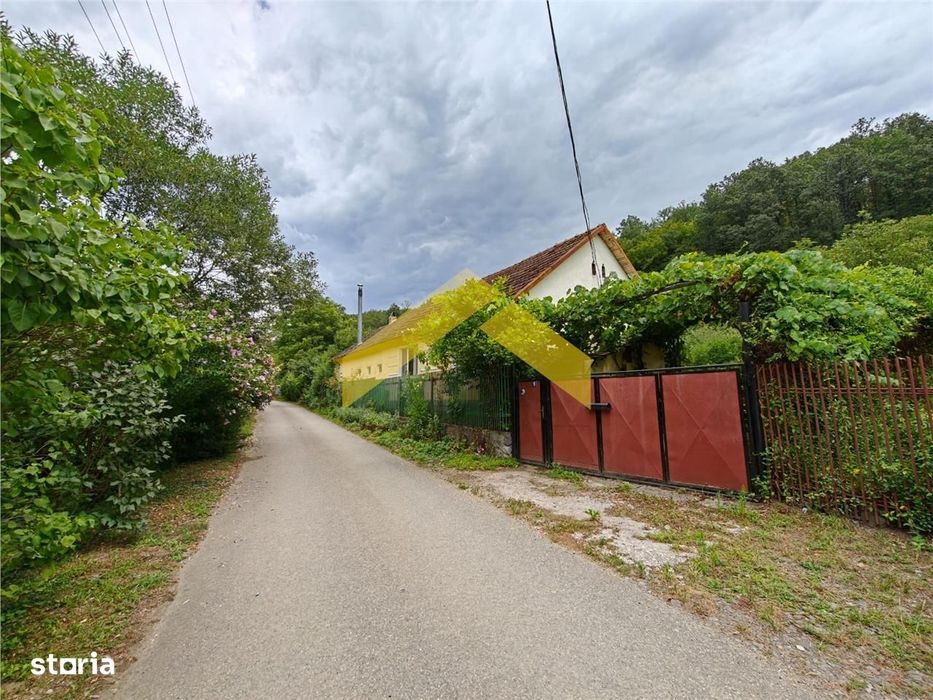 Casa de vanzare in Comuna Savarsin, sat Cuias