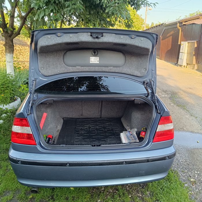 BMW 3 Series 2002 — imagine 4