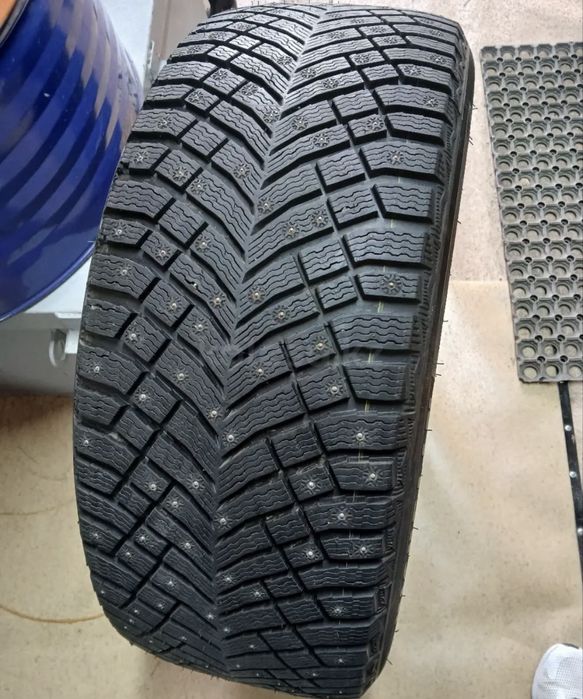 Шины  255/50/19  Мишлен