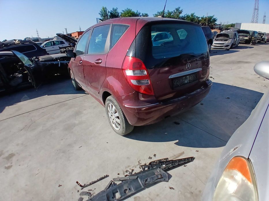 dezmembrez mercedes a class