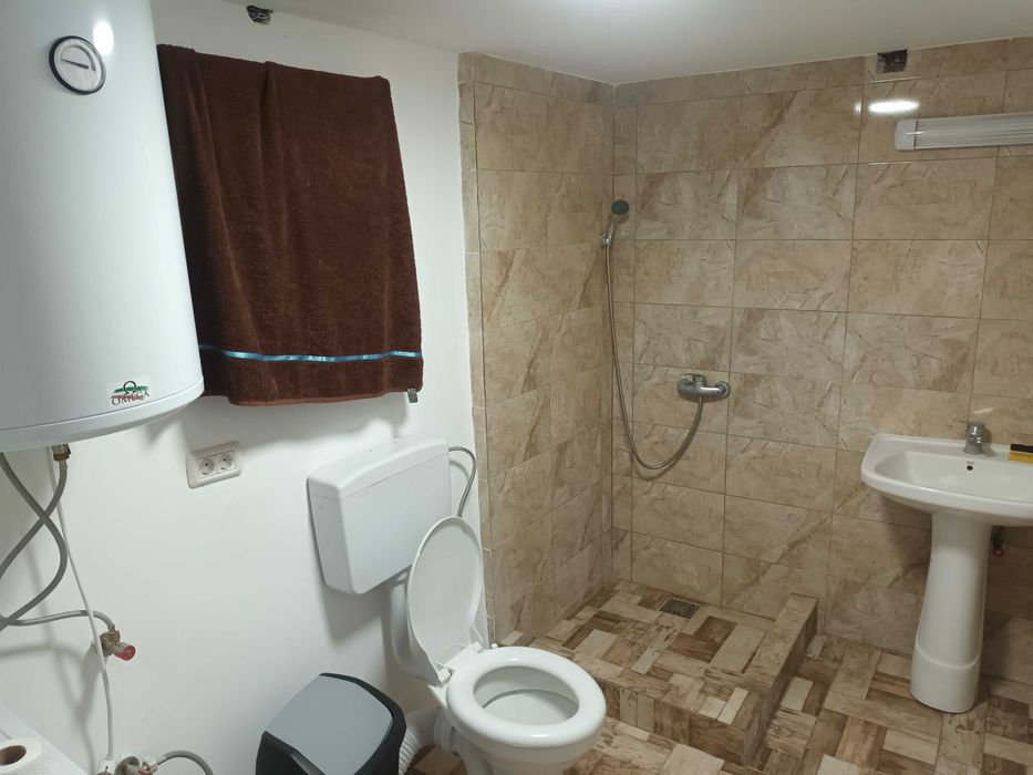 Vand casa in comuna Popesti,Jud Vrancea