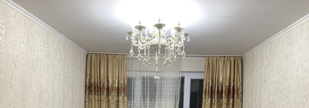 Люстра бывший в употреблении