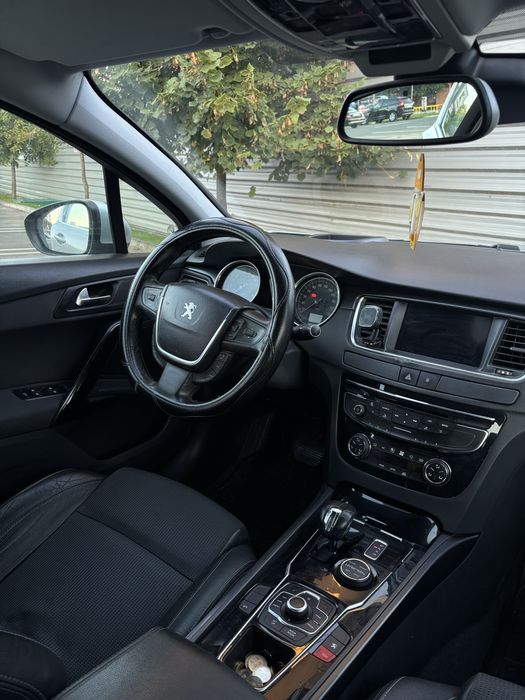 HYBRID - Peugeot 508
