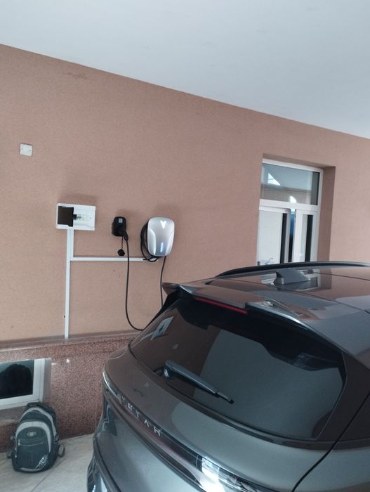Монтаж зарядки электрокаров  100$