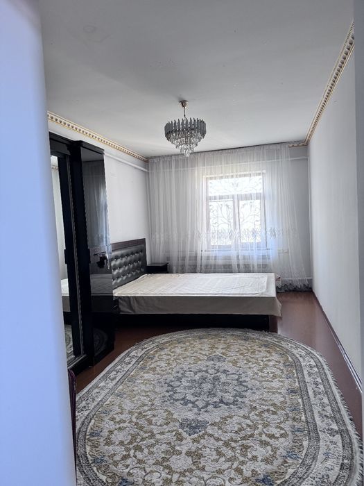 Bo'ron Zapravkada 2 qavatli yevroremontli uy sotiladi (mebeli bilan)