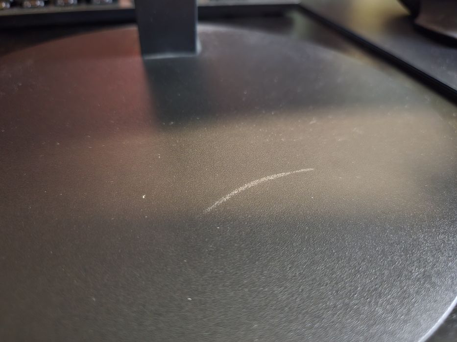 Монитор Lenovo 24 инча T24v-10