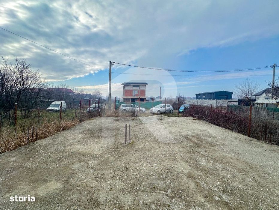 Mihailesti - teren imprejmuit 401mp, cu put, COMISION 0