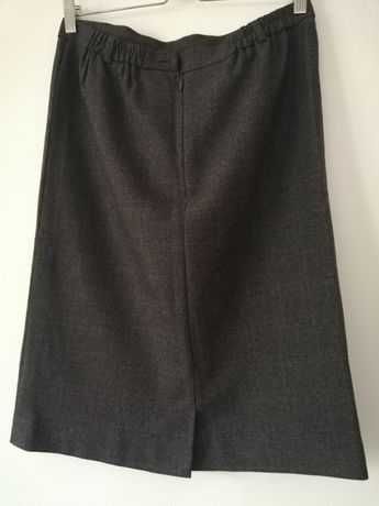 Fusta din stofa 42