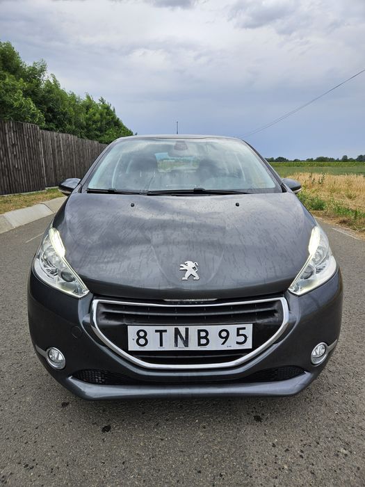 Peugeot 208 - 1.6 HDI - Impecabil