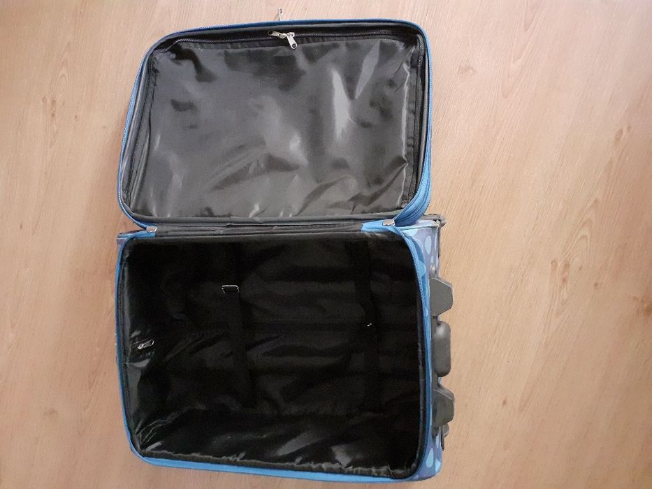 De vânzare geamantan