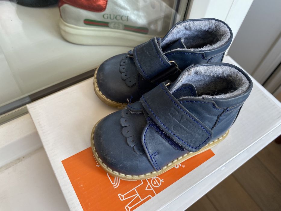 Ботинки на весну.  Утепленные Таши орто 18 размер, большемерят!