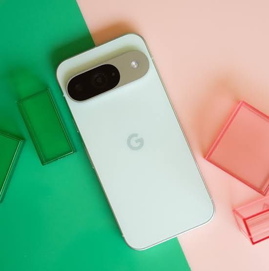 Google Pixel 9 white