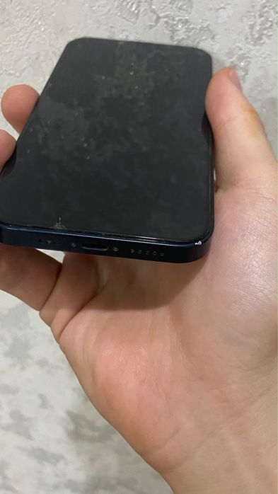 iPhone 13 без ремонта