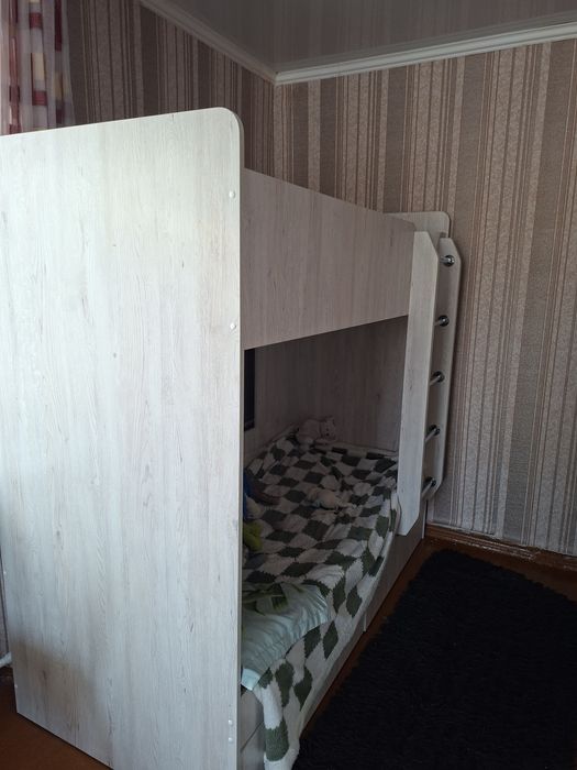 Продам кровать .
