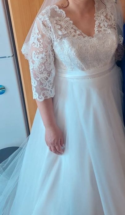 VÂND Rochie de Mireasă