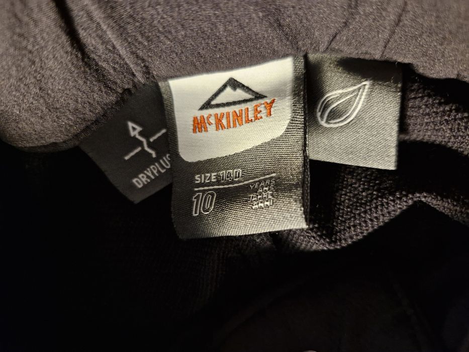 Pantaloni copii drumetie toamna-iarna McKinley 10 ani