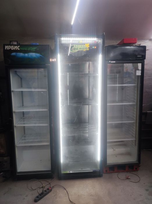 Холодильник стекло