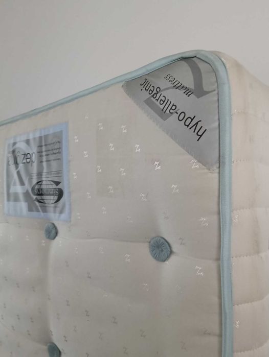 единичен матрак с размер 90х190