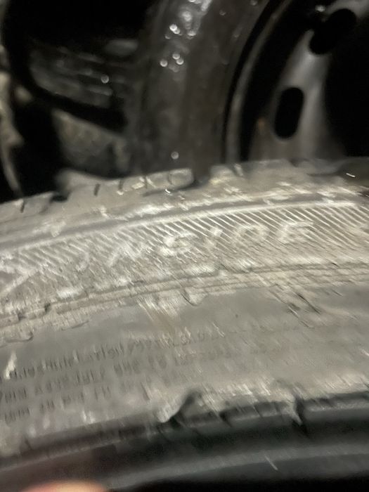 315/35R20. 275/40R20 BMW X5.     Dot 4121