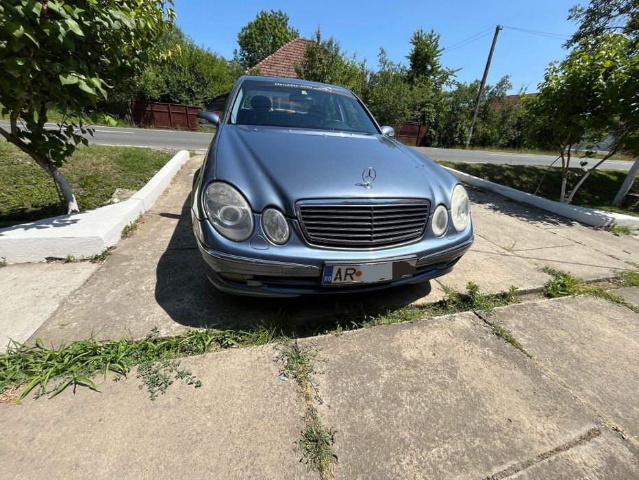 Mercedes E-Class W211 2.2 CDI Avantgarde • Automat • 150 CP
