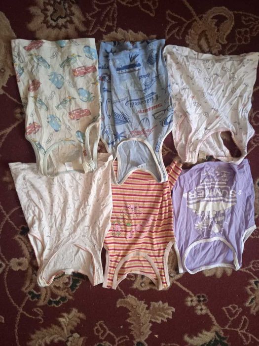 Продаю детскую одежду на детей 3-5 лет