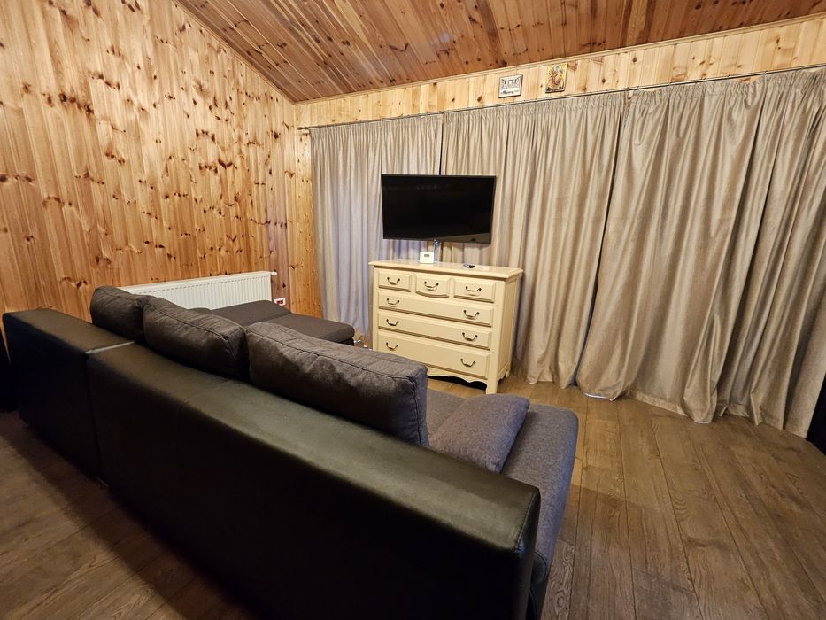 Casă de închiriat în Otopeni de Jos mobilată