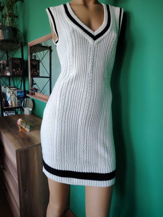 Рокли машинно плетиво и рокля с ламе  размер М по 15лв.