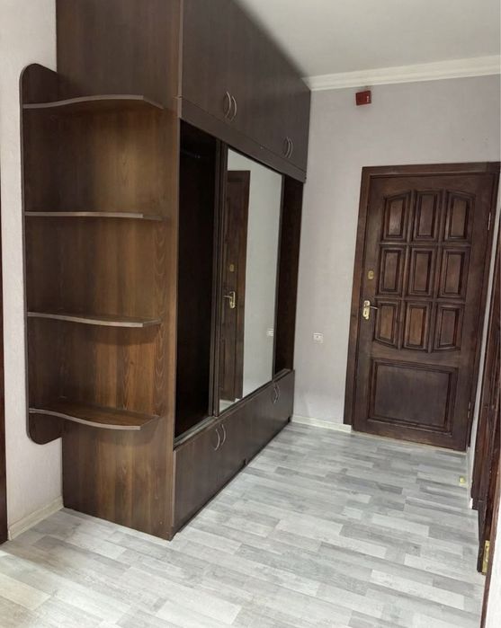 Код 892  Продам 4/4/5 ком квартиру куйлюк массив 6