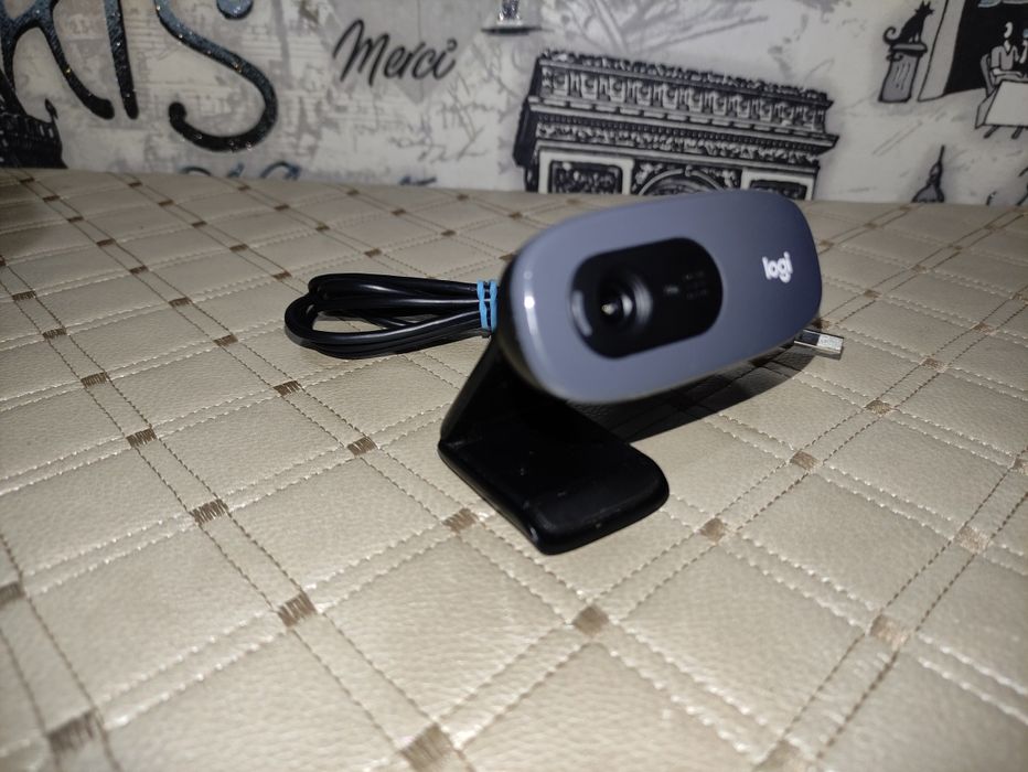 Веб-камера Logitech C270