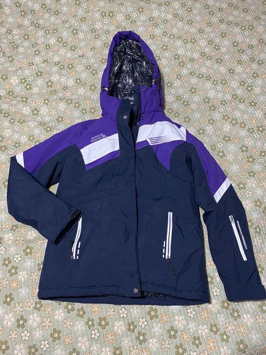 Лыжный костюм размер М. Новый.