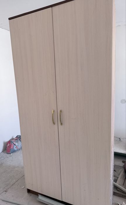 Срочно продам шкаф