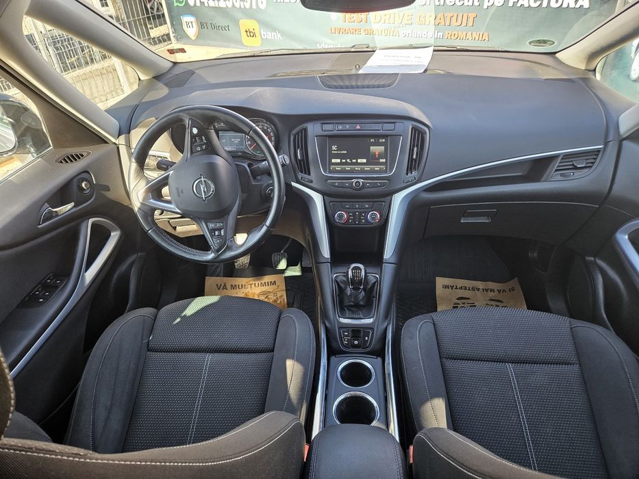 Opel Zafira  din 2019 cu 7 locuri !