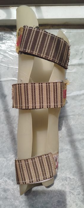 Тутор шина  сотилади, холати яхши