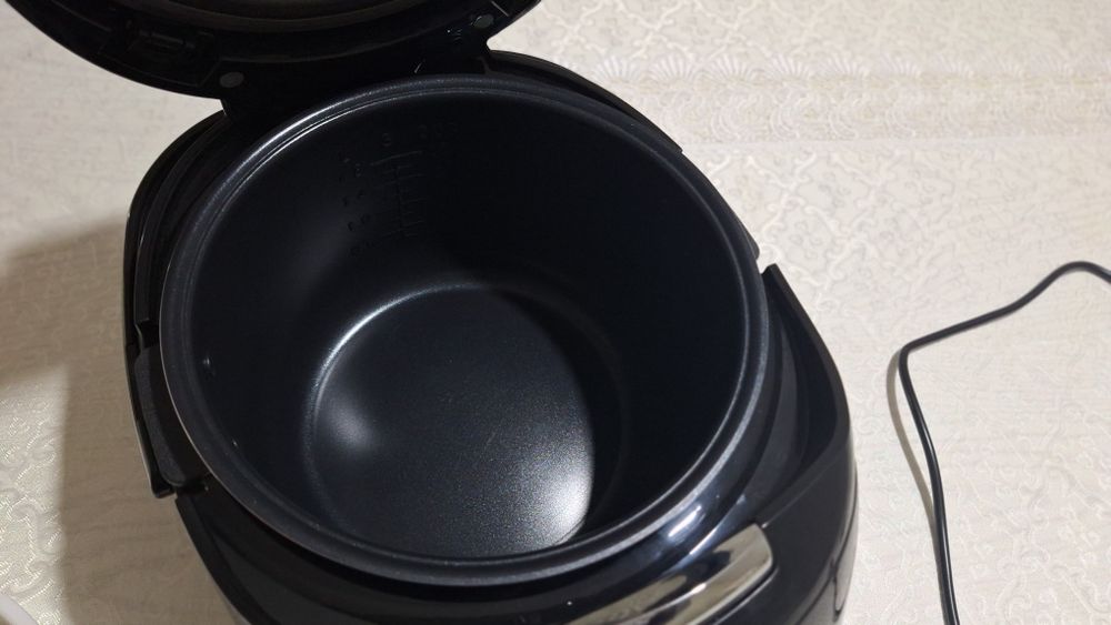 Мультиварка новая