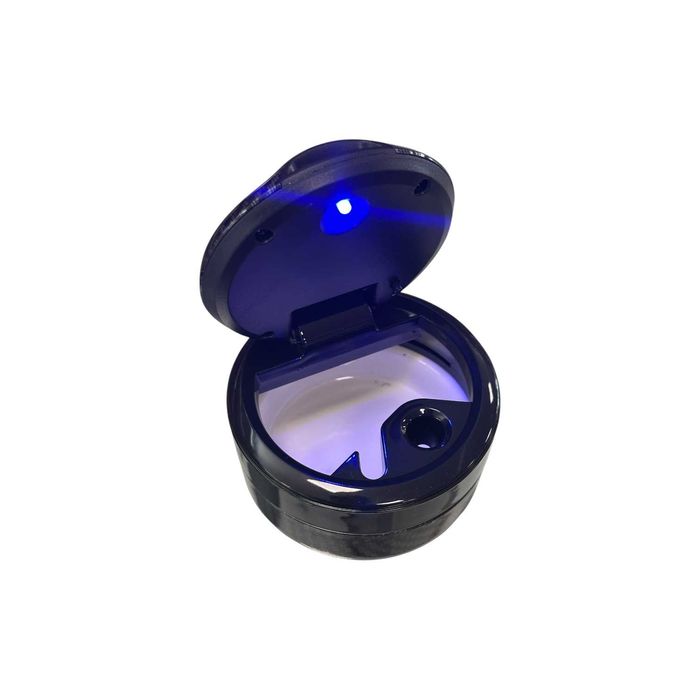 Луксозен пепелник VW с LED светлина – карбон гланц дизайн за автомобил