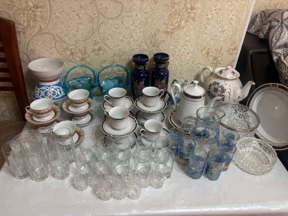 Продаю набор посуды в отличном состоянии