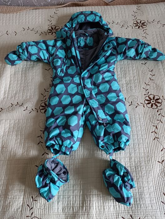 Продается зимний комбинезон