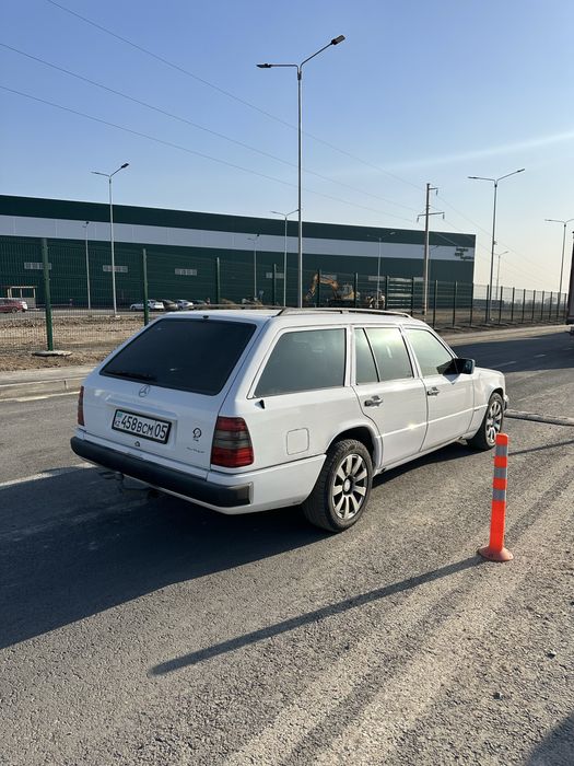 Мерседес 124 универсал на автомате
