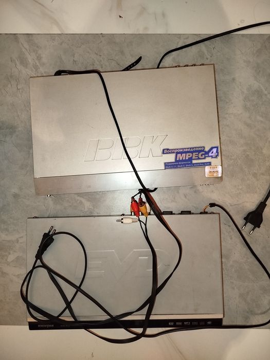 Продаю ДВД плеера