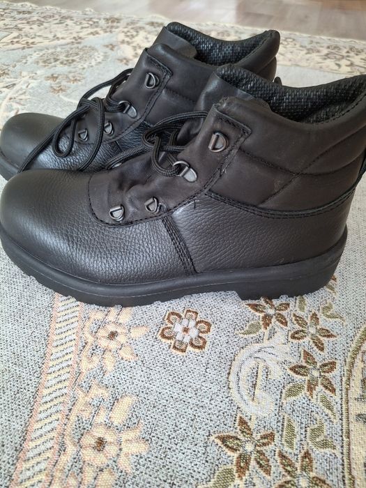 Продам осен.мужские ботинки