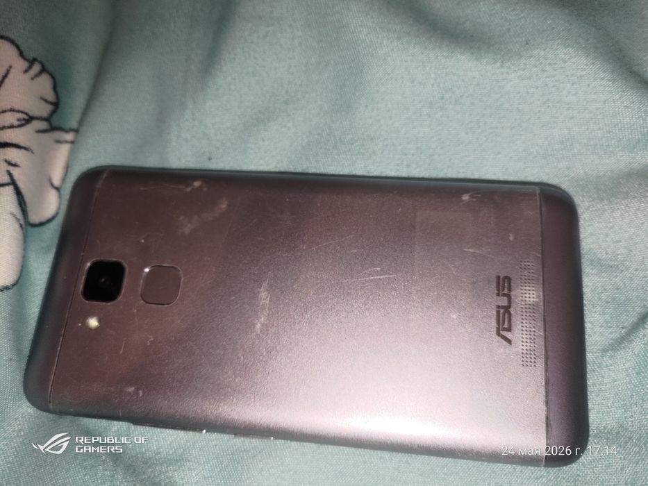 Продам Asus zenfone 3 max