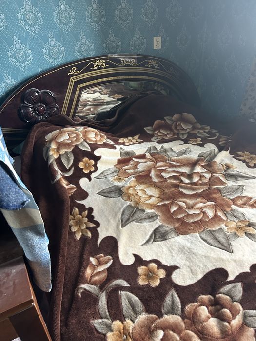 Спальный гарнитур