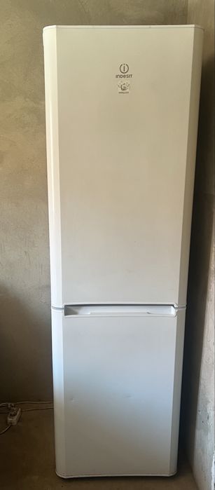 Продам холодильник в рабочем состоянии