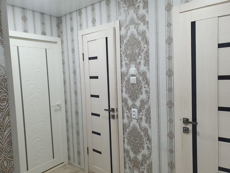 Сдам 2-х ком.кв. в центре 8 мкр.