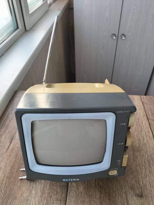 Продажа приемник, телевизор.