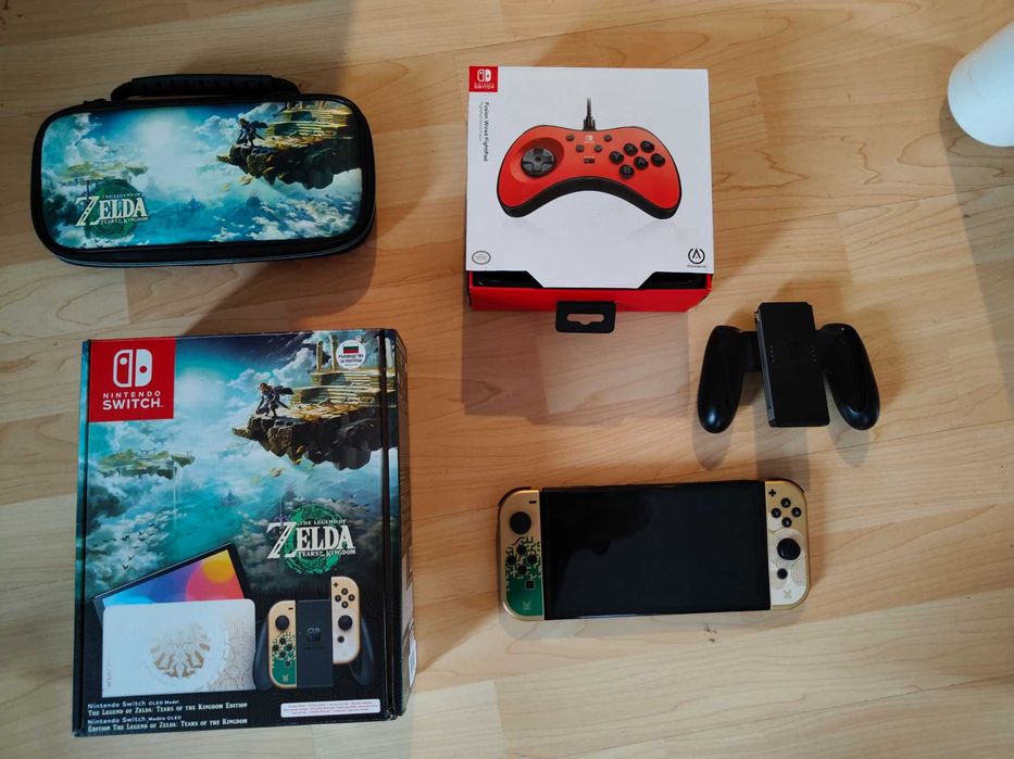 Nintendo Switch OLED Zelda Tears of the Kingdom Edition + 6 игри + аксесоари
