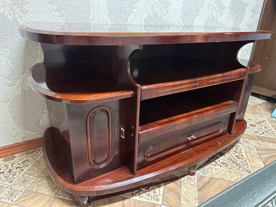 Продам ТВ- тумбу