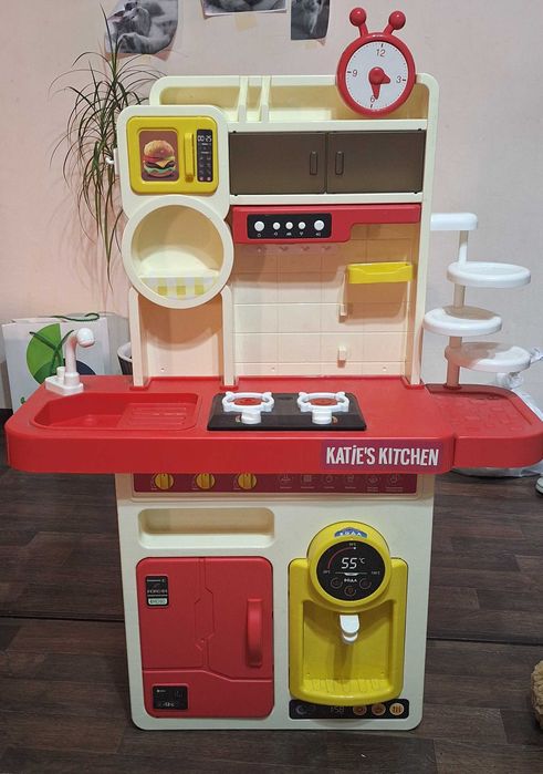 Продаю детскую кухню