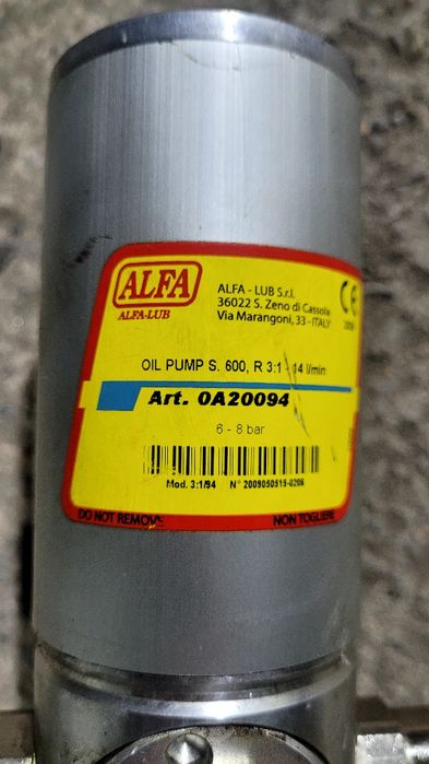 Пневмотический насос для масла