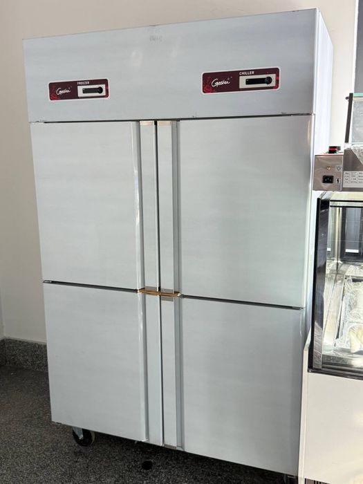 -30c Muzlatgich, vitrina xaladilnik, tortlar uchun haladilnik